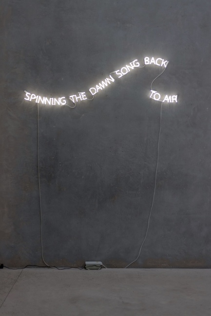 JM_Spinning the dawn