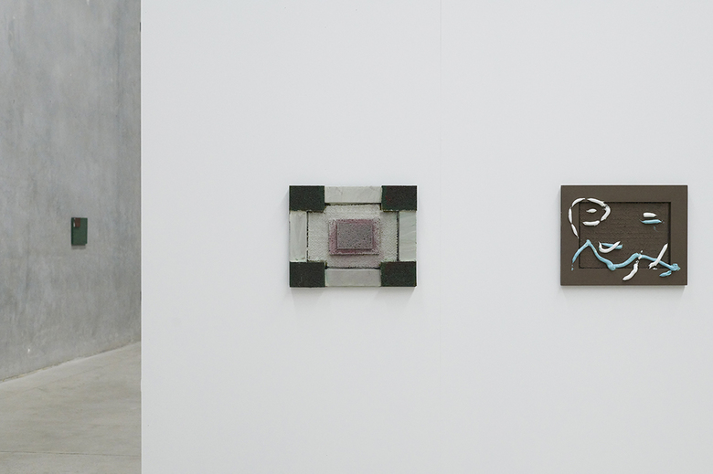 Oscar Perry Spoorloos installation view